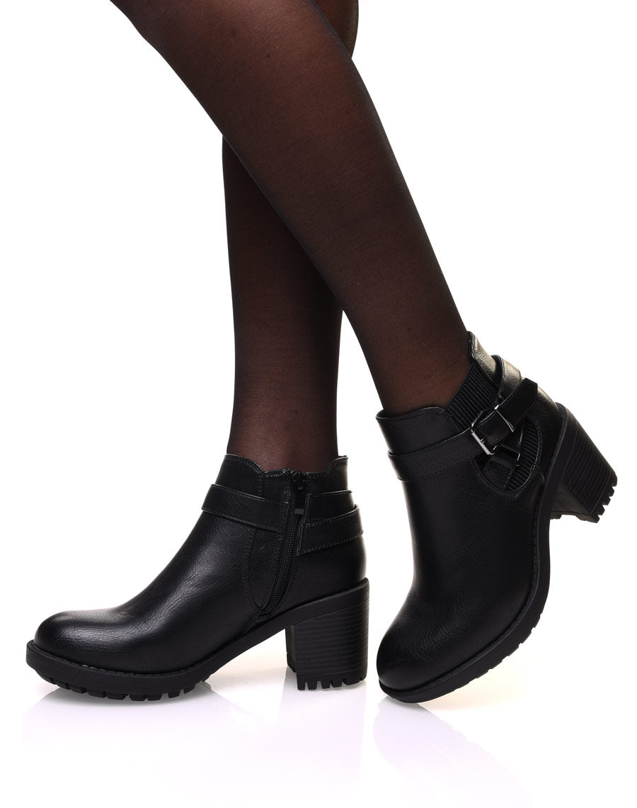 Bottines noires grainées à talon élastique rayé et sangles
