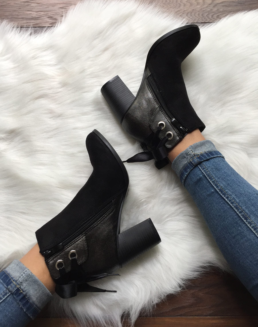 Bottines noires irisées à noeud