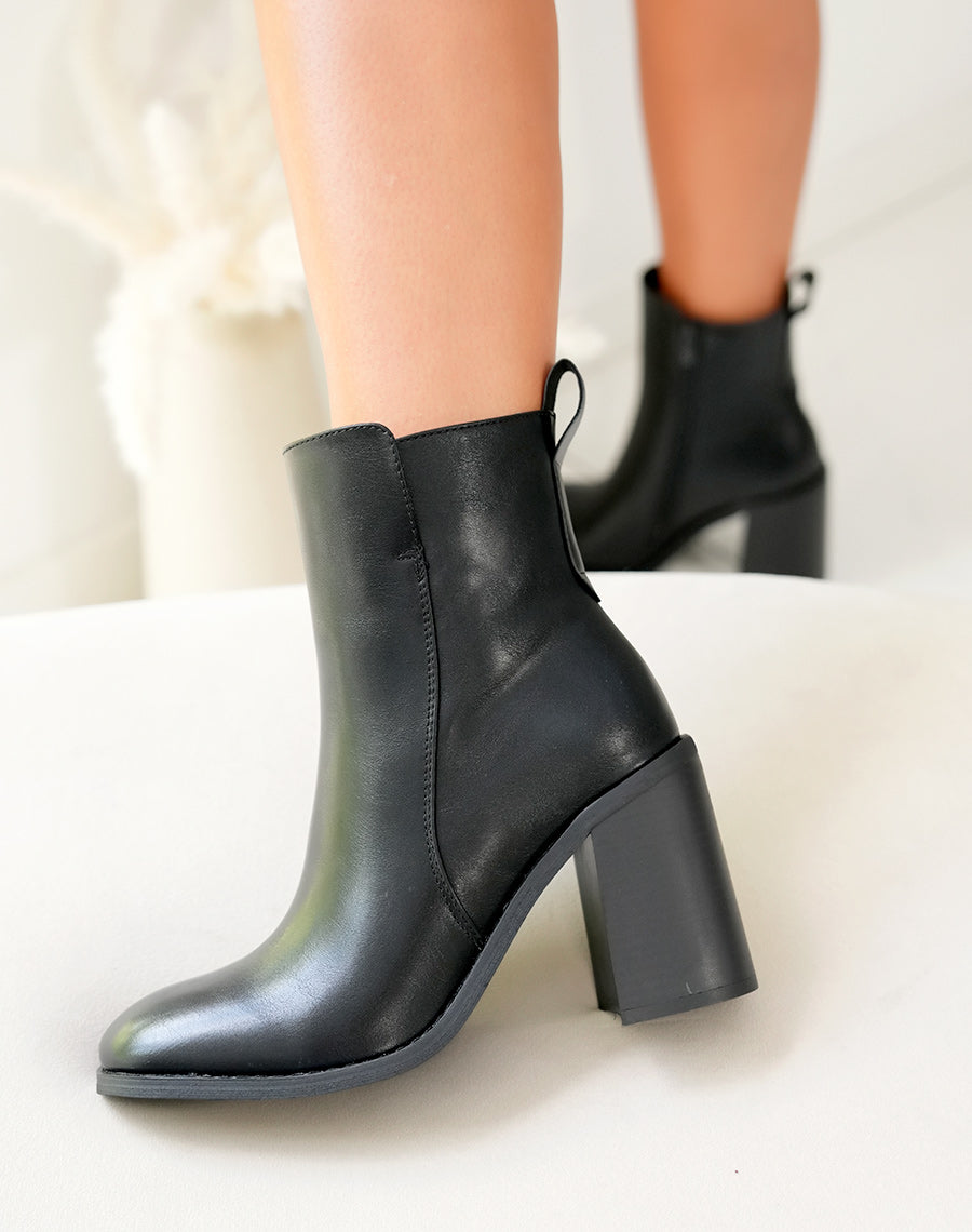 Bottines Noires Élégantes : Talon 9cm & Bout Rond