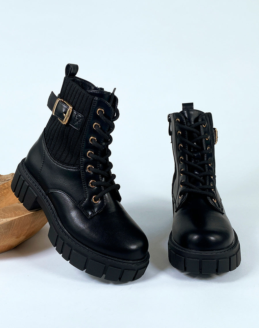 Bottines noires à lacets et détails dorés
