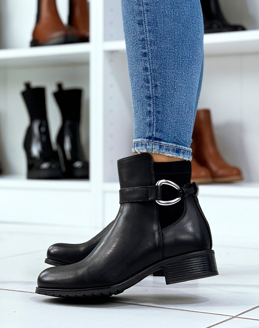Bottines noires à lanière à anneau argenté