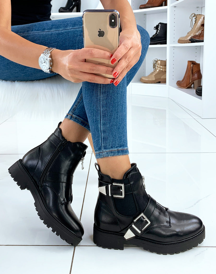 Bottines noires à lanières