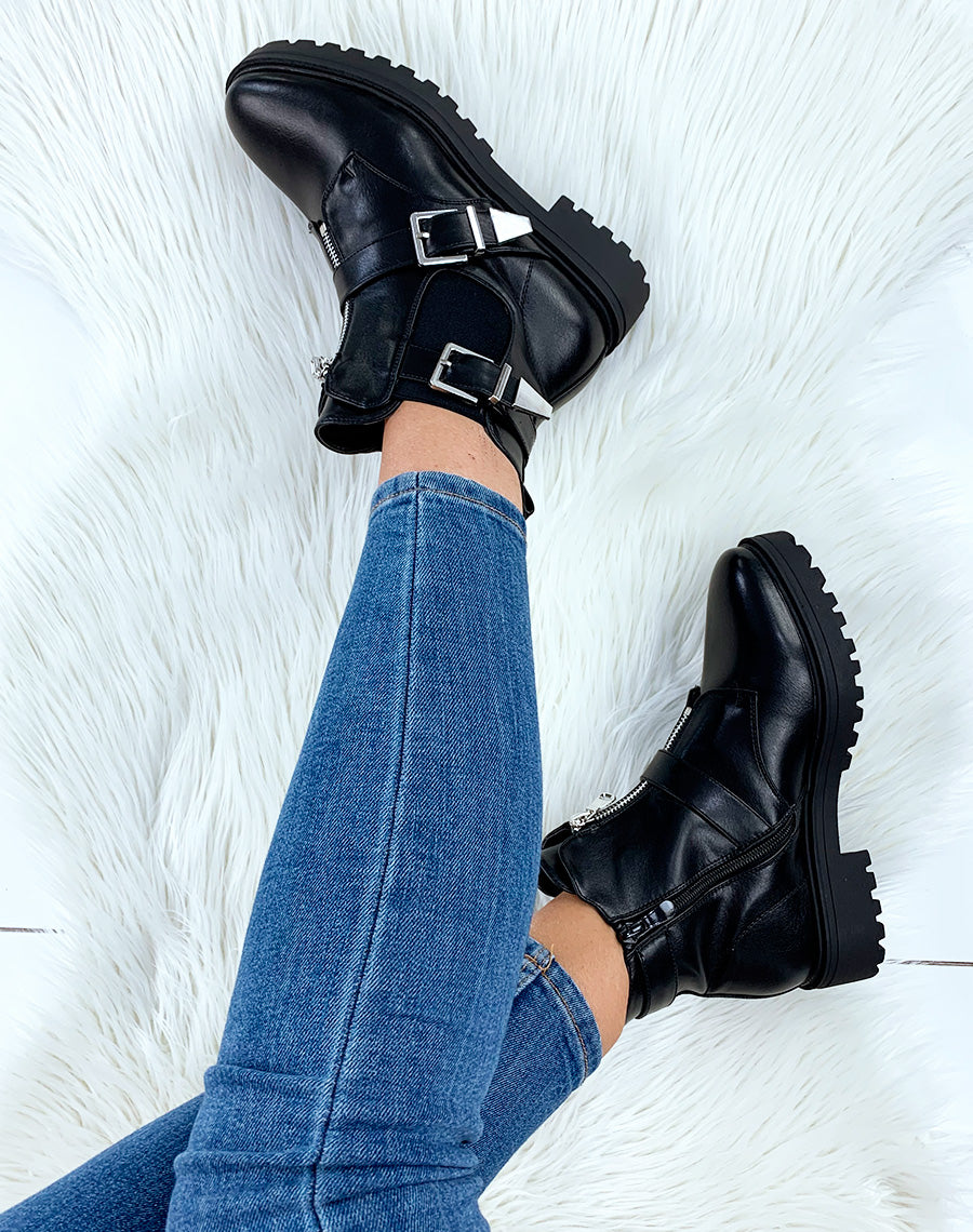 Bottines noires à lanières