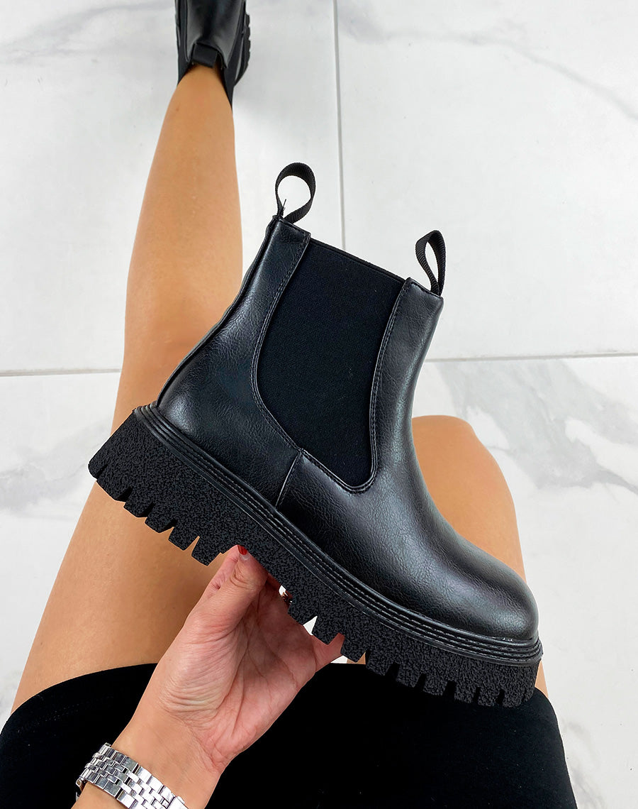 Bottines noires à élastique et semelle épaisse