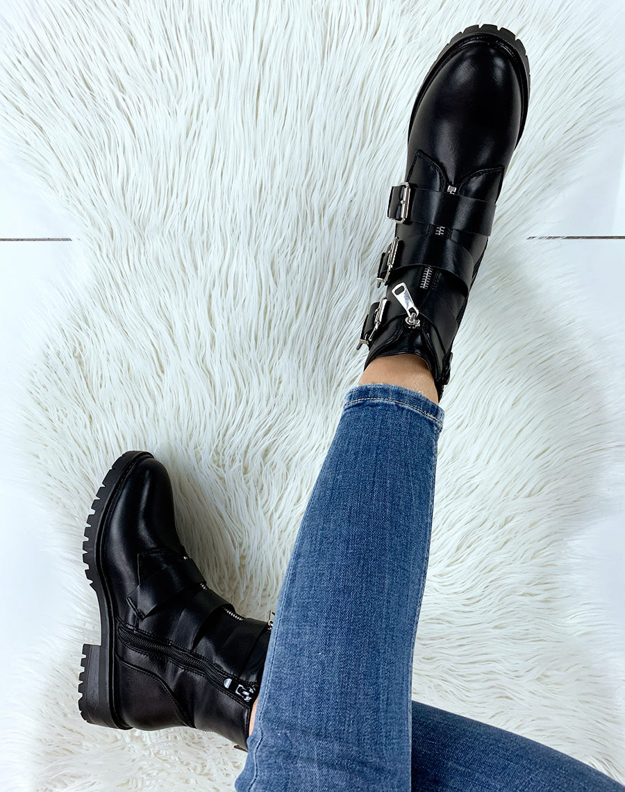 Bottines noires à multiples lanières