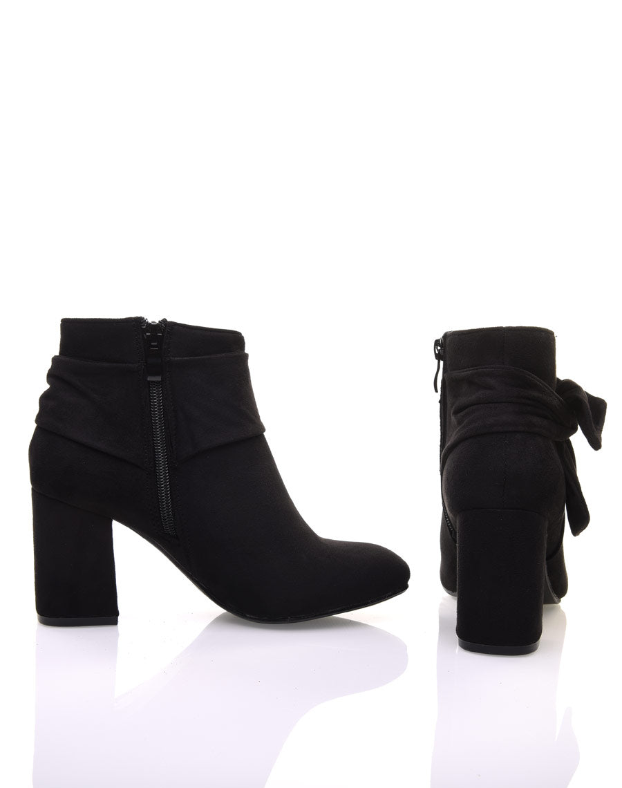 Bottines noires à n?ud