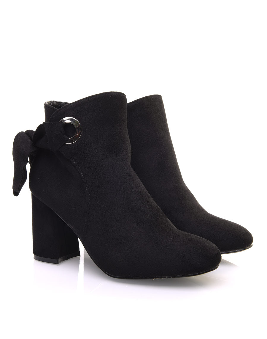 Bottines noires à n?ud
