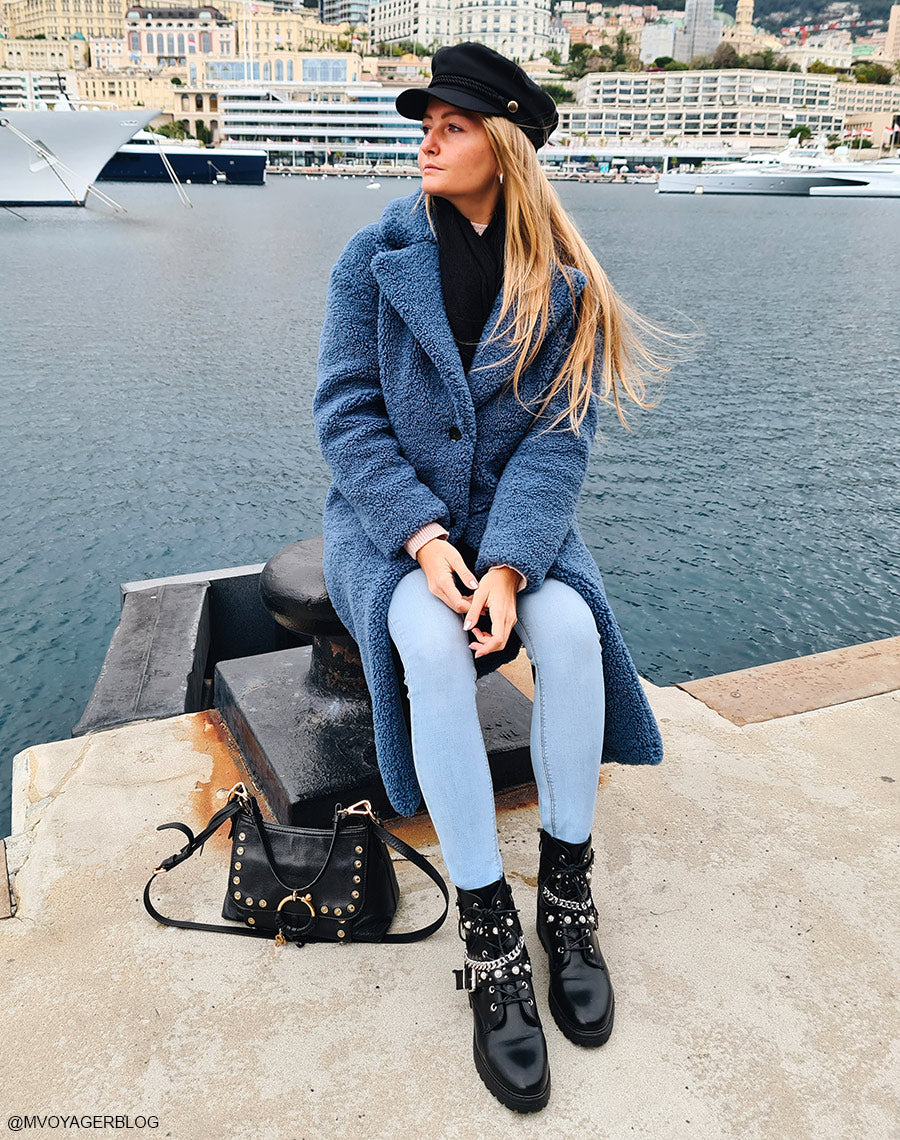 Bottines noires à perles clous et chaîne argentée