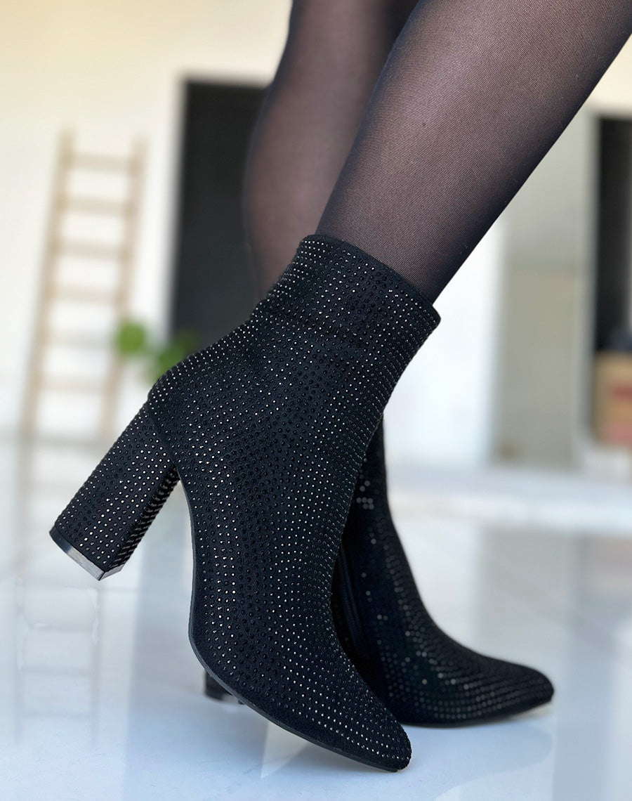 Bottines noires à strass et talon droit