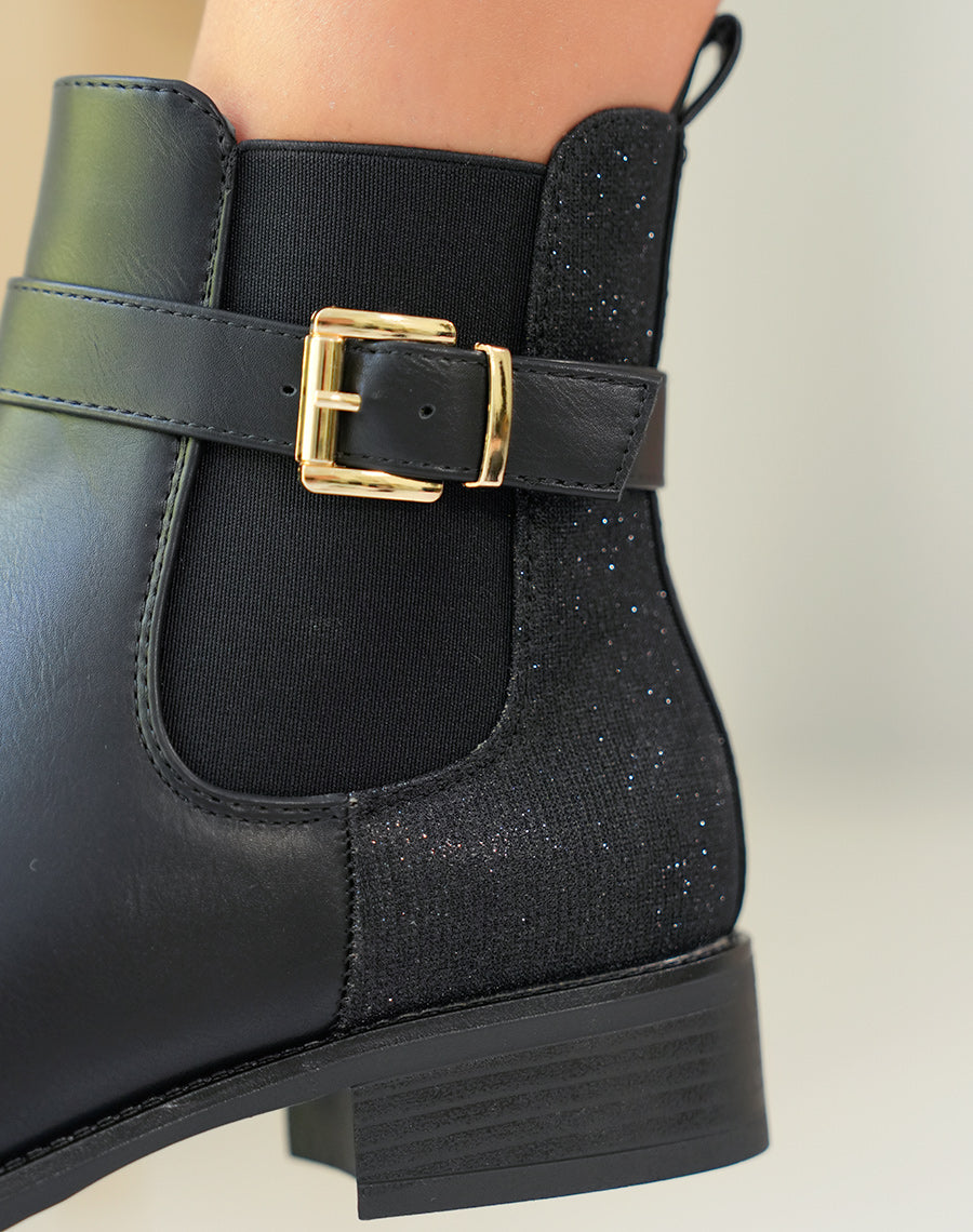 BOTTINES NOIRES STYLE CHELSEA AVEC LANIÈRE DORÉE ET EFFET BRILLANT