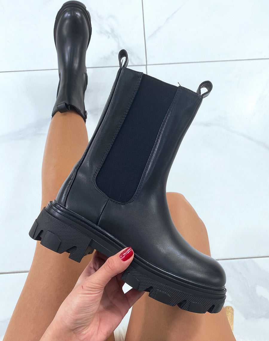 Bottines noires style chelsea à semelle crantée