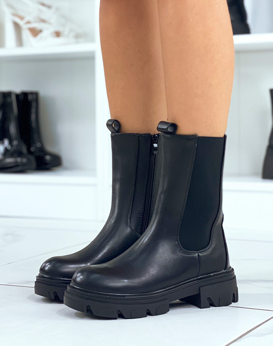 Bottines noires style chelsea à semelle crantée