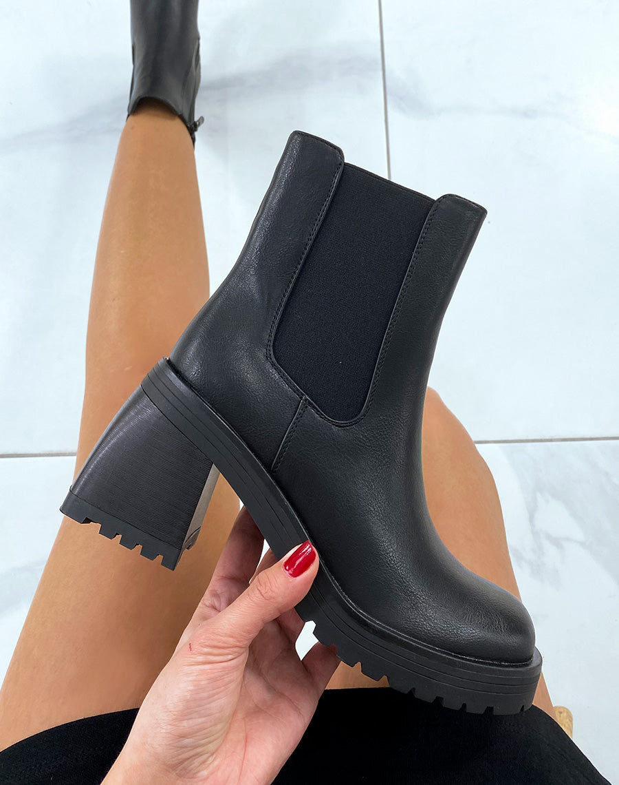 Bottines noires style chelsea à talon carré arrondi