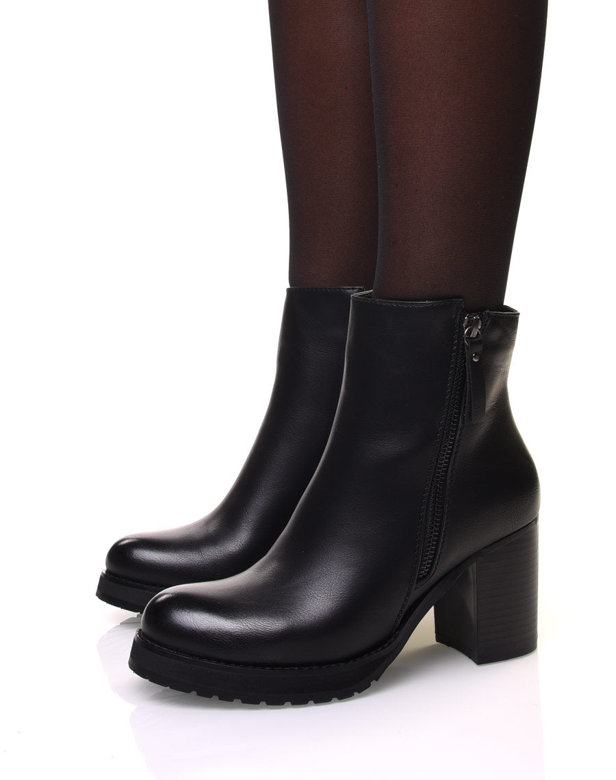 Bottines noires à talons