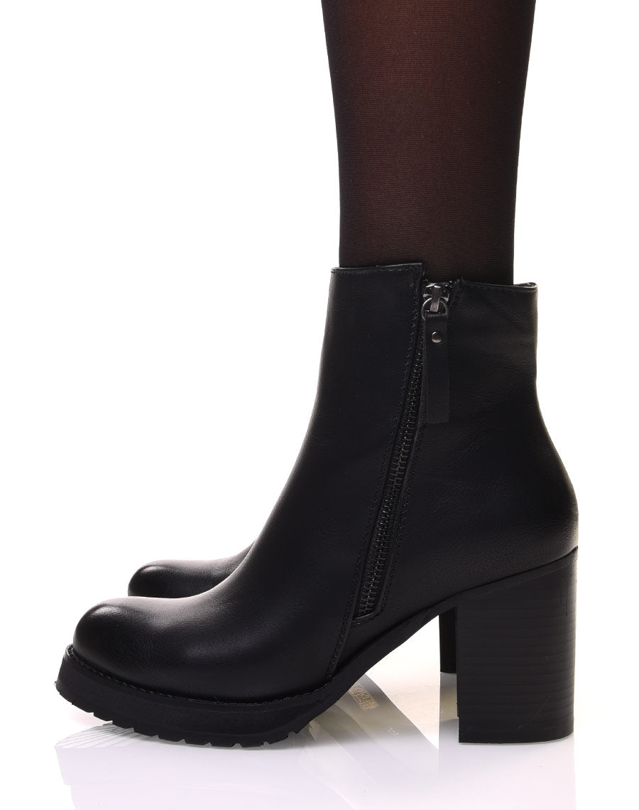 Bottines noires à talons