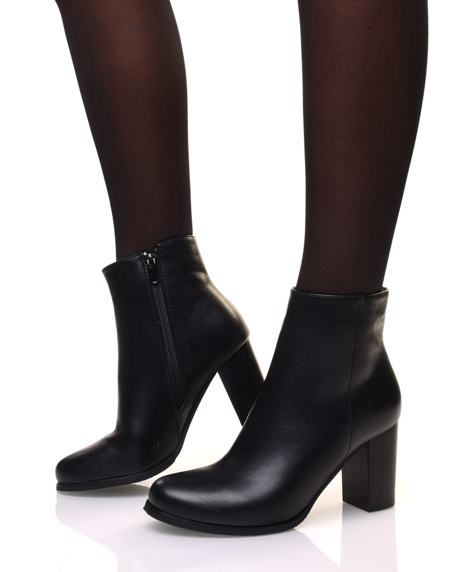 Bottines noires à talons