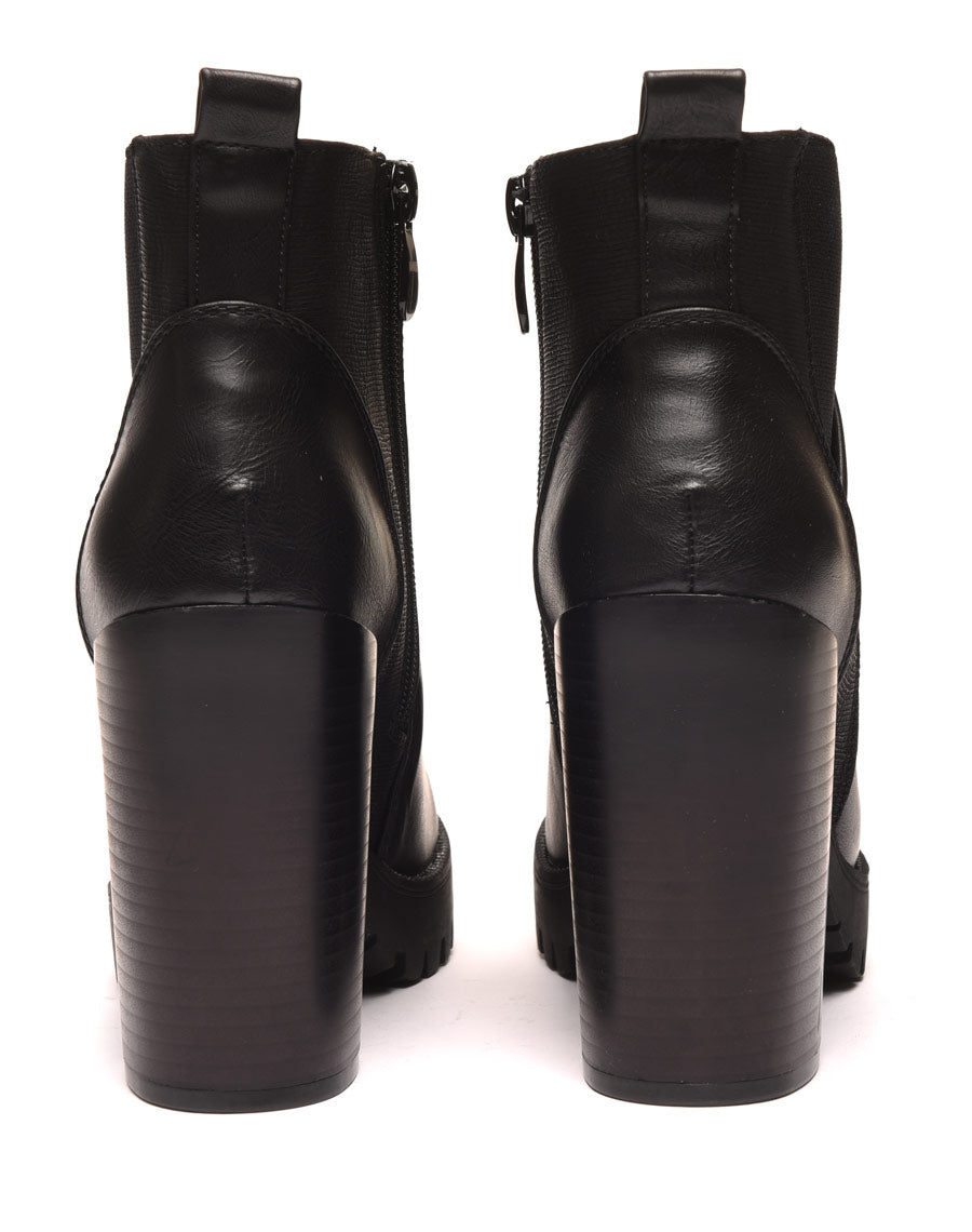 Bottines noires à talons et semelle épaisse