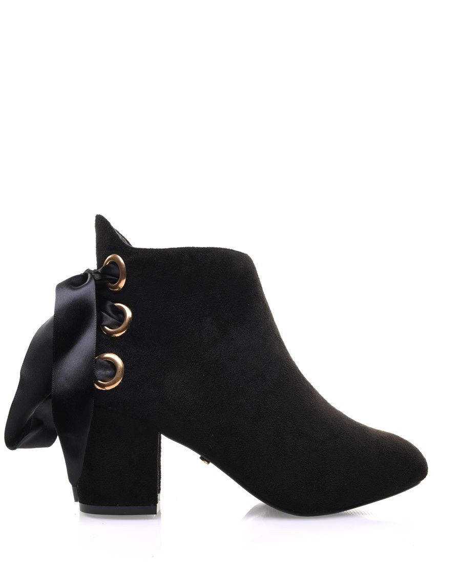 Bottines noires talons mi hauts lacets en satin