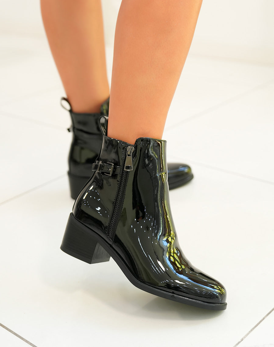 BOTTINES NOIRES VERNIES AVEC FERMETURE ÉCLAIRE POUR FEMME