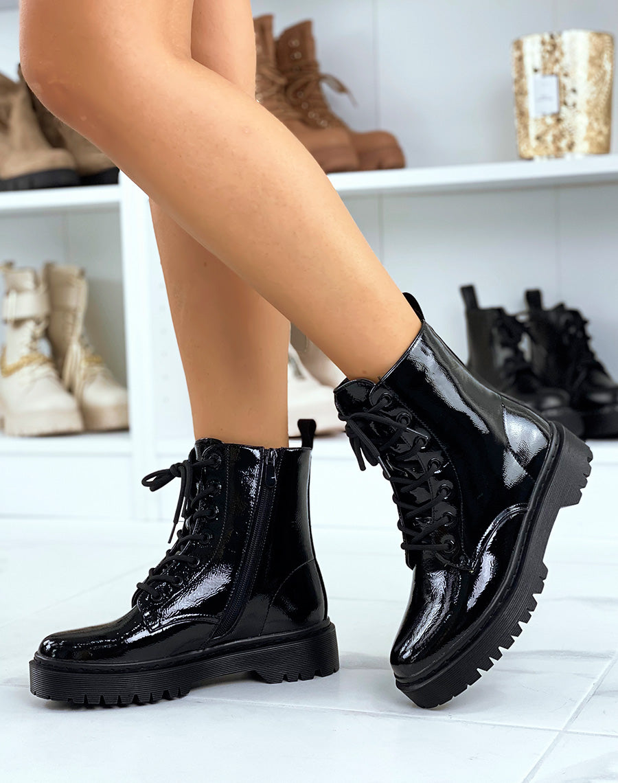 Bottines noires vernies montantes à lacets