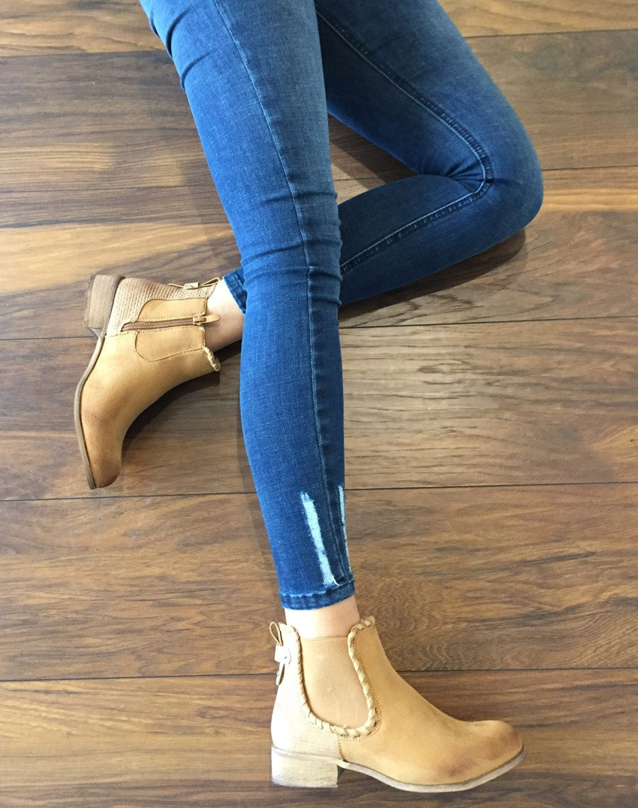 Bottines plates beiges bi matières à détails