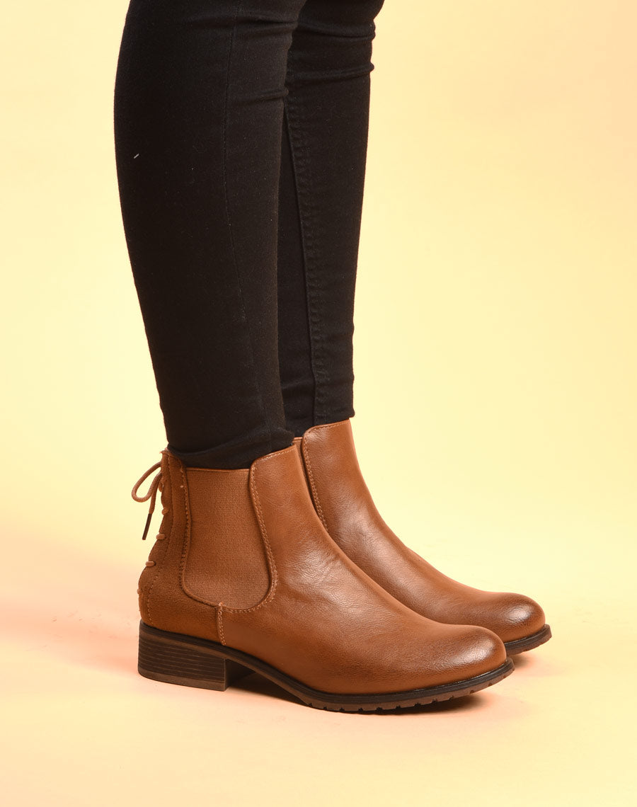 Bottines plates bi matières camel avec lacet décoratif arrière