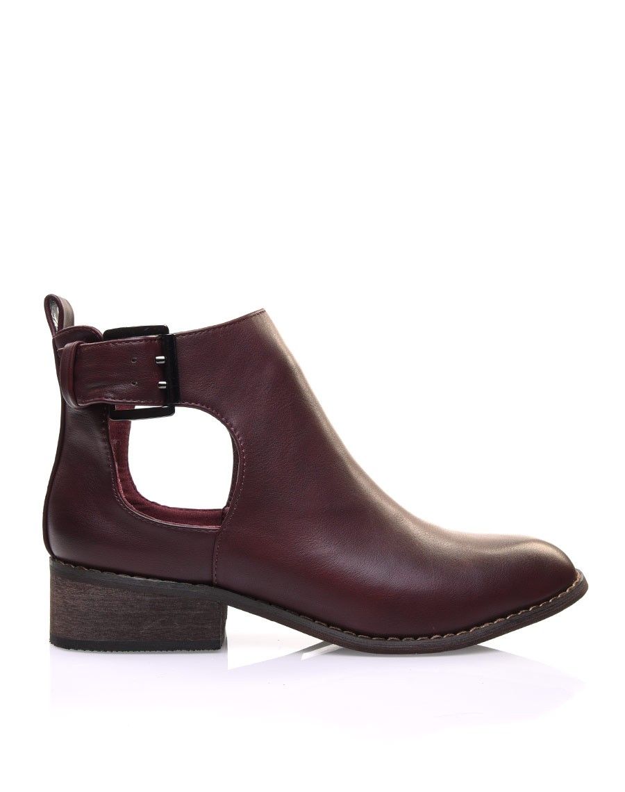 Bottines plates bordeaux ajourées avec sangle