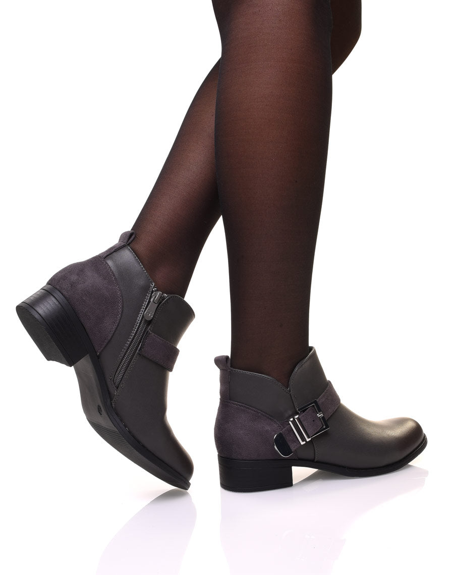 Bottines plates grises empiècements suédines
