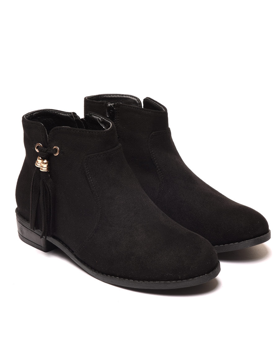 Bottines plates noires avec pompons à franges