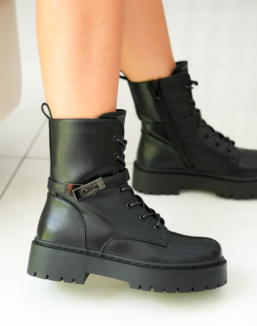 Bottines Rangers Femme Noires à Lacets