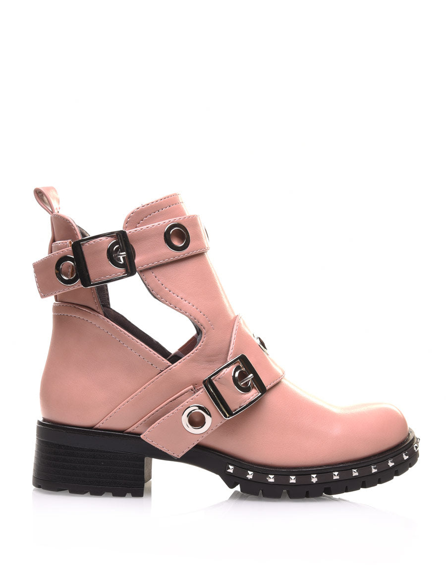 Bottines roses plates ajourées œillets