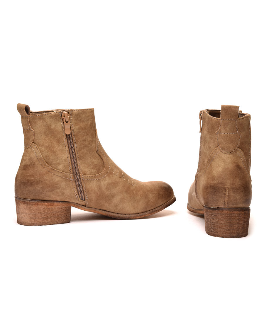 Bottines santiag taupes avec coutures décoratives