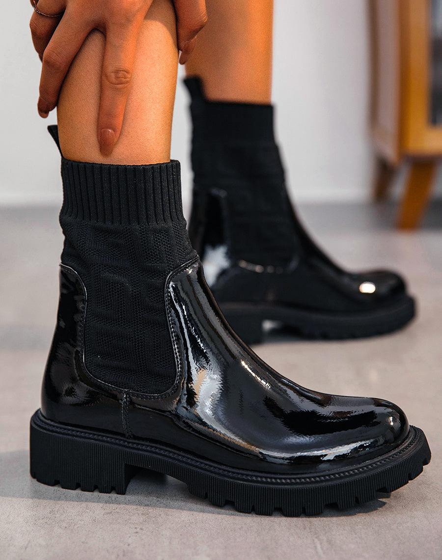 Bottines style chelsea noires vernies effet chaussette