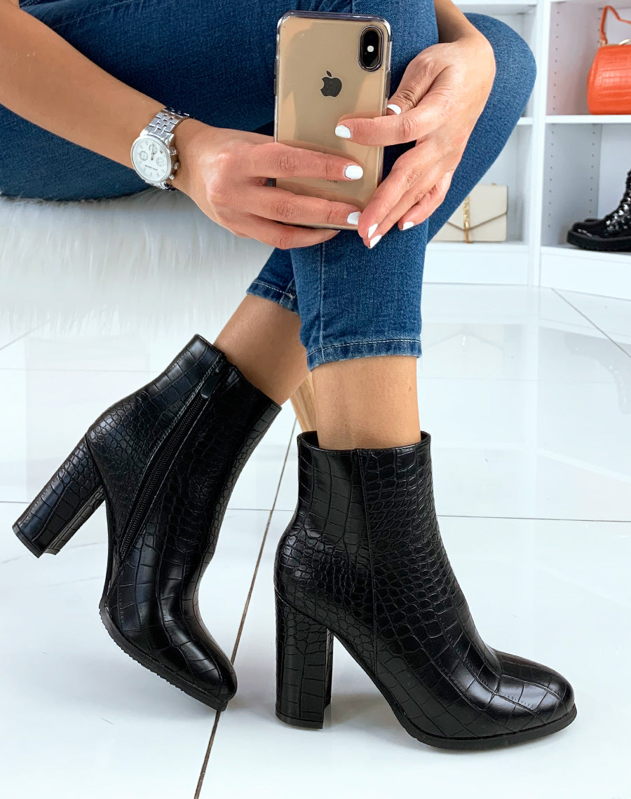 Bottines à talon effet croco noire à bout rond