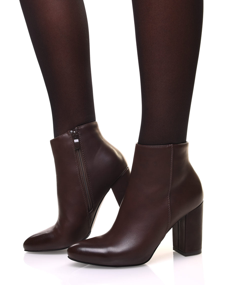 Bottines à talon marron bout pointu