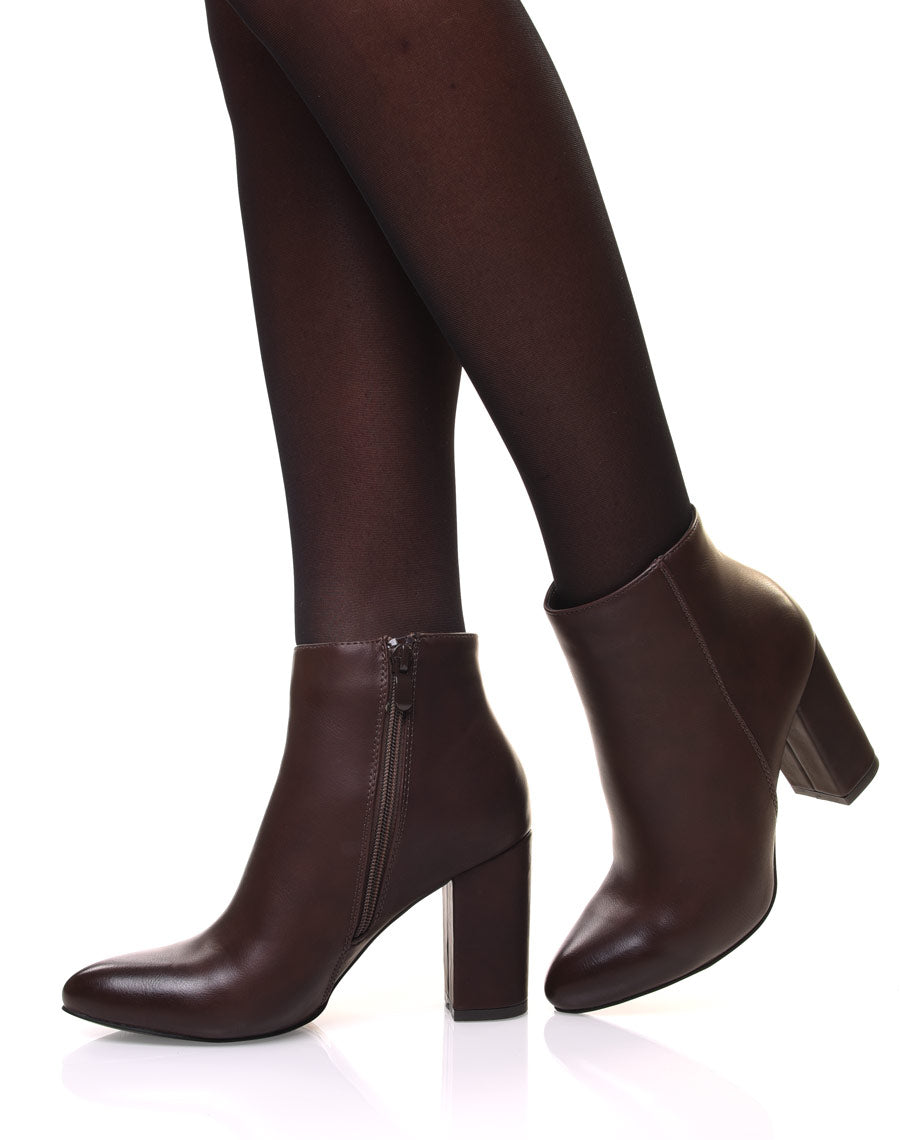 Bottines à talon marron bout pointu