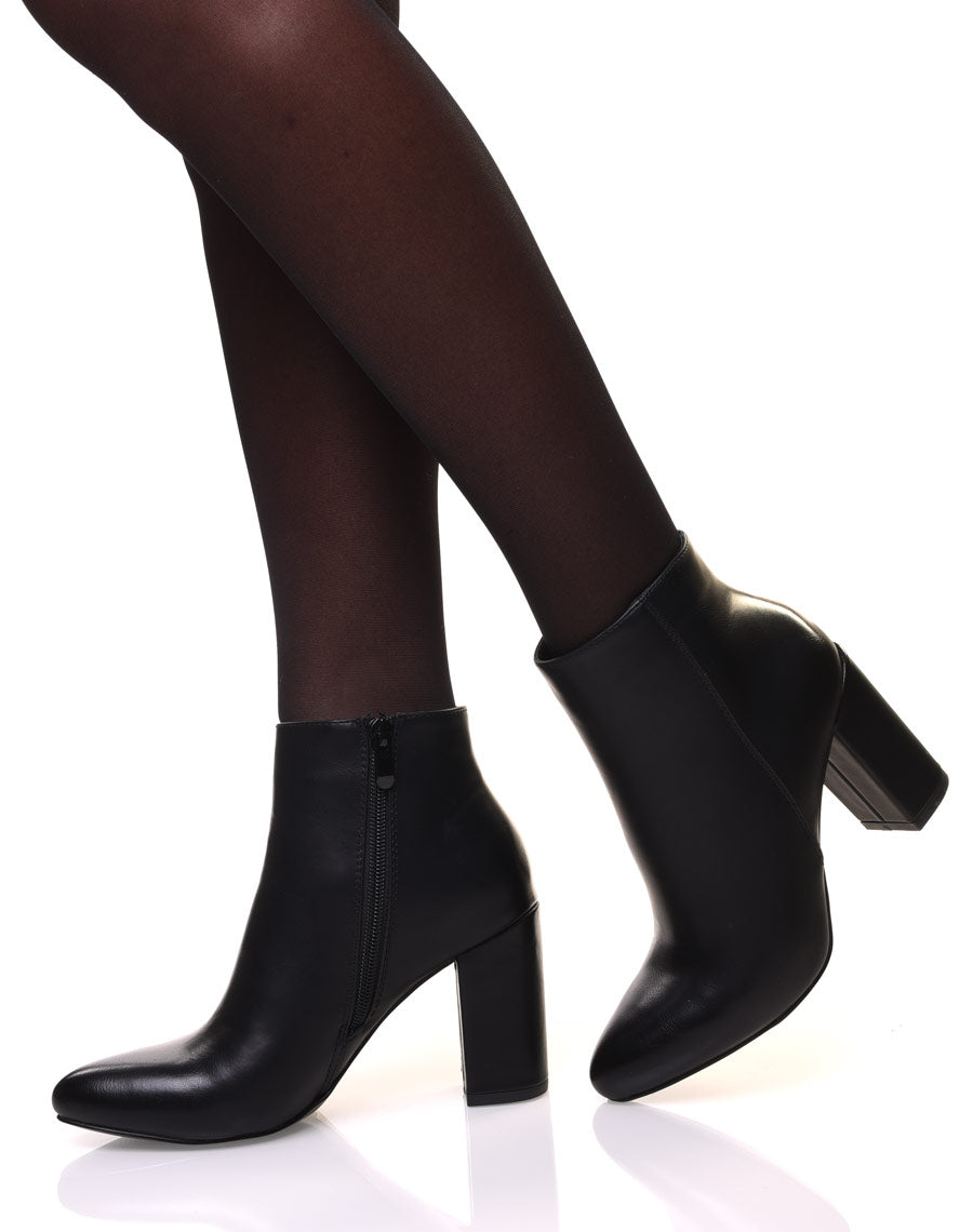 Bottines à talon noires bout pointu
