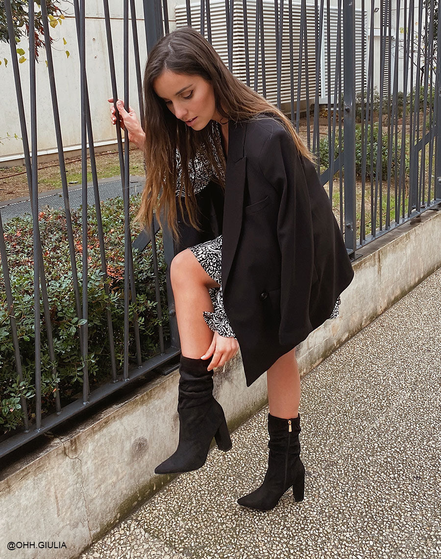 Bottines à talon noires plissées à bout pointu