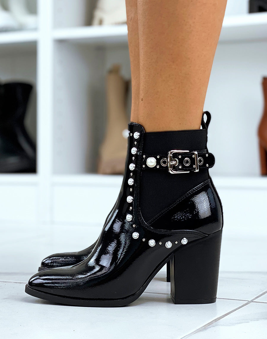 Bottines à talon vernies noires perlées