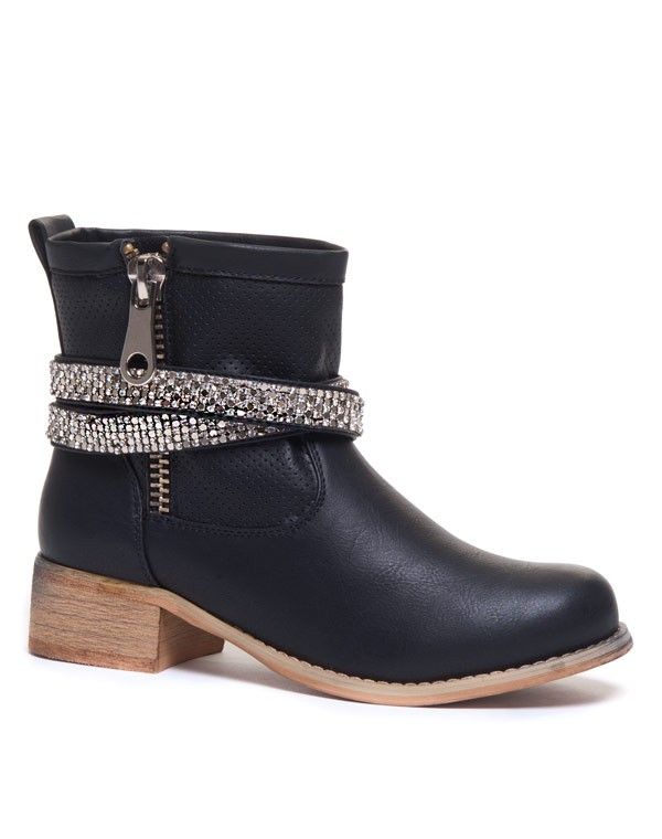 Bottines à talonnette noire avec des strass de chez Idéal