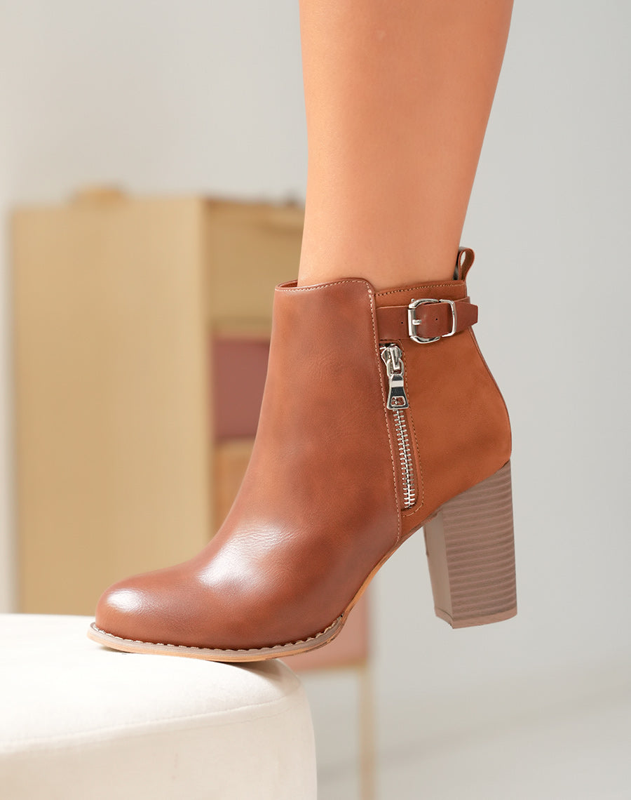 Bottines à talons camel bi matières avec sangle