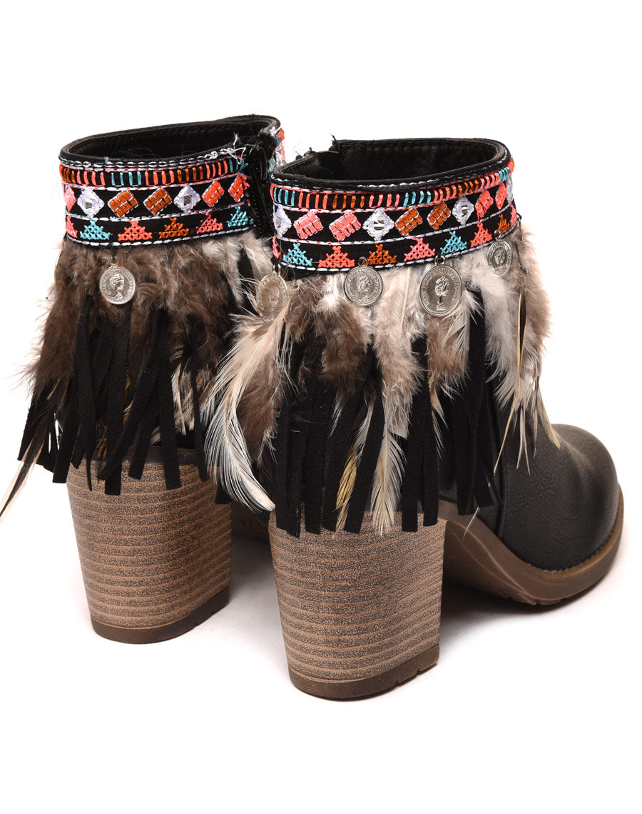 Bottines à talons ethniques noires