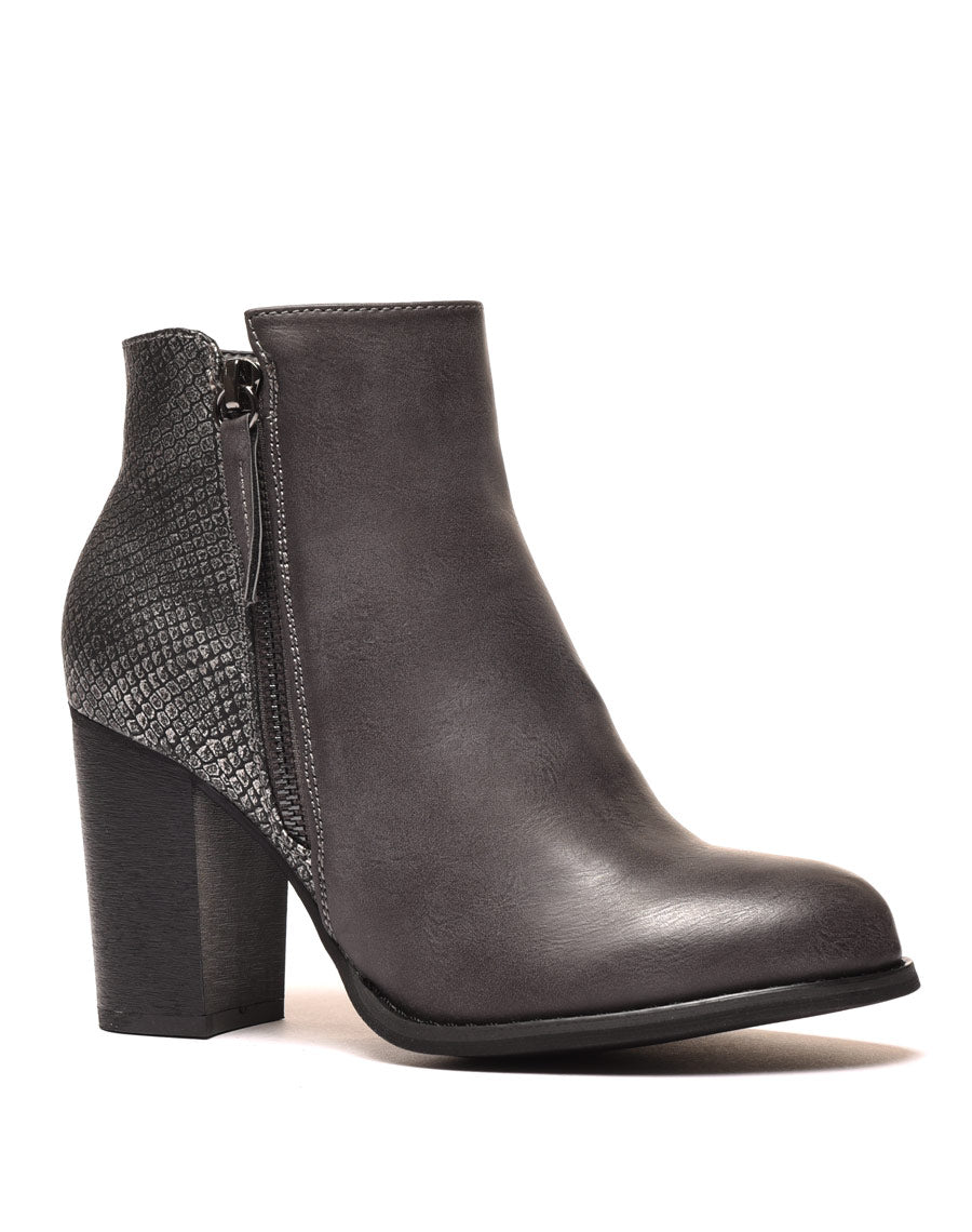 Bottines à talons grises avec motifs python