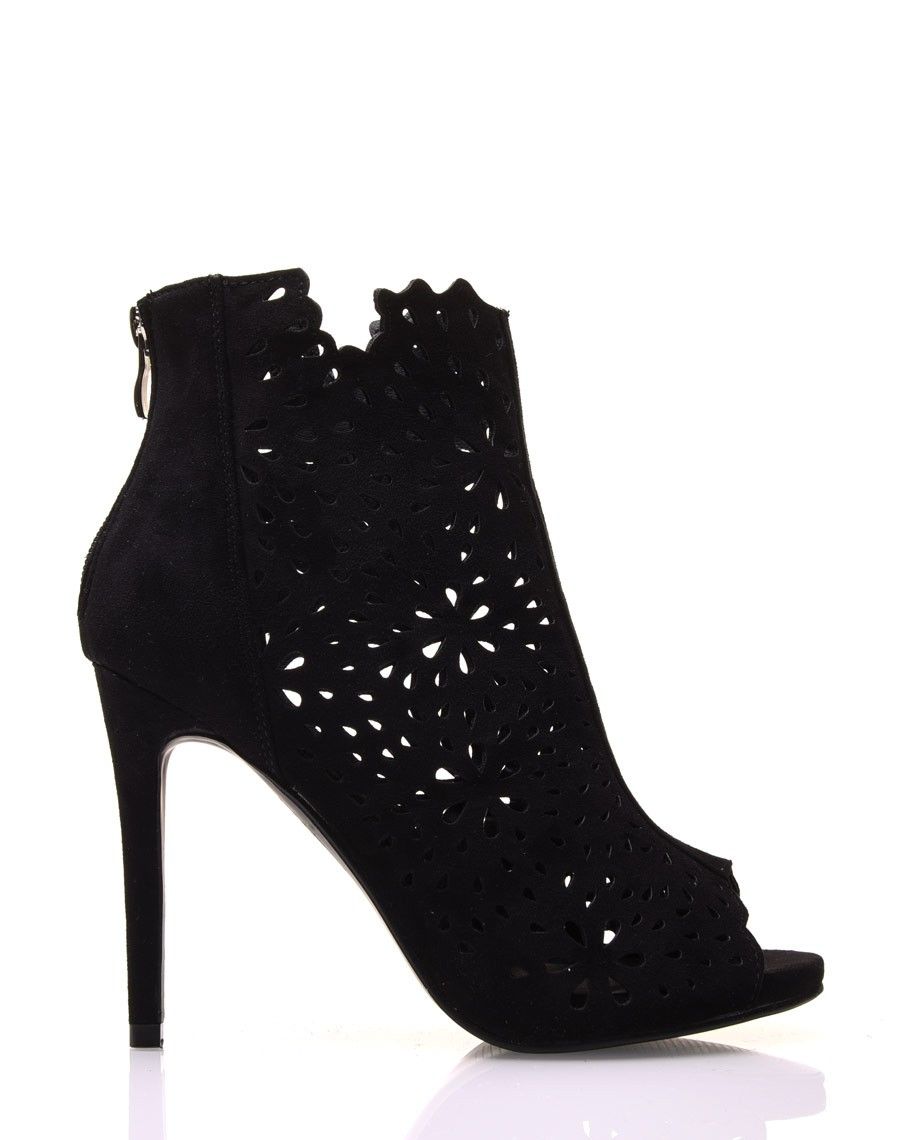 Bottines à talons noires ajourées en suédine