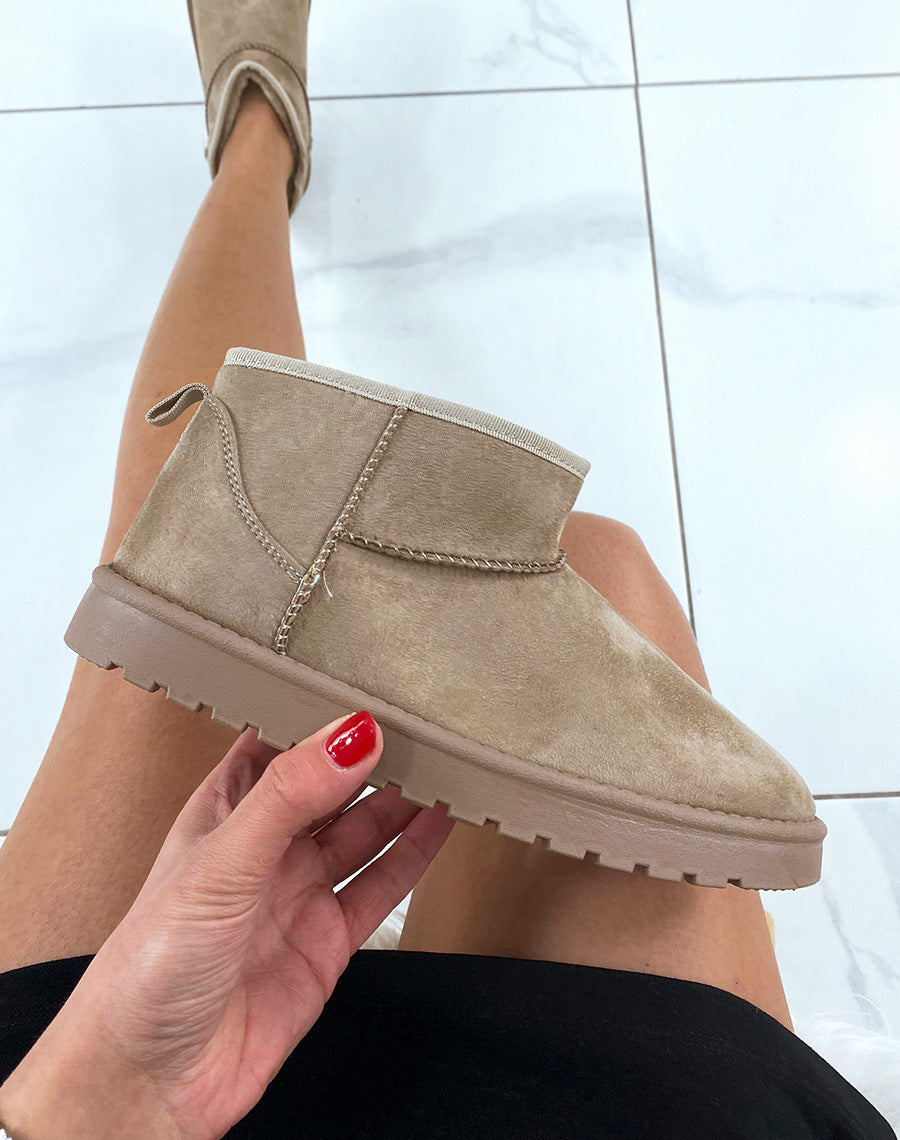 Bottines taupe fourrées en suédine