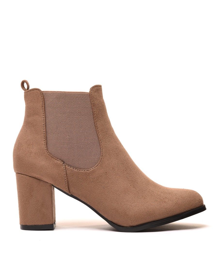 Bottines taupes à talon mi haut en suédine