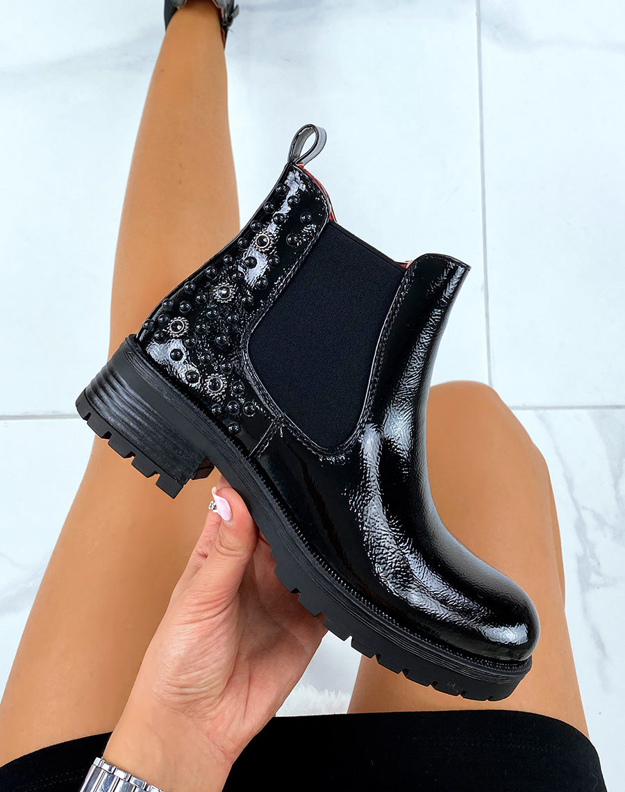 Bottines vernies noires à bijoux