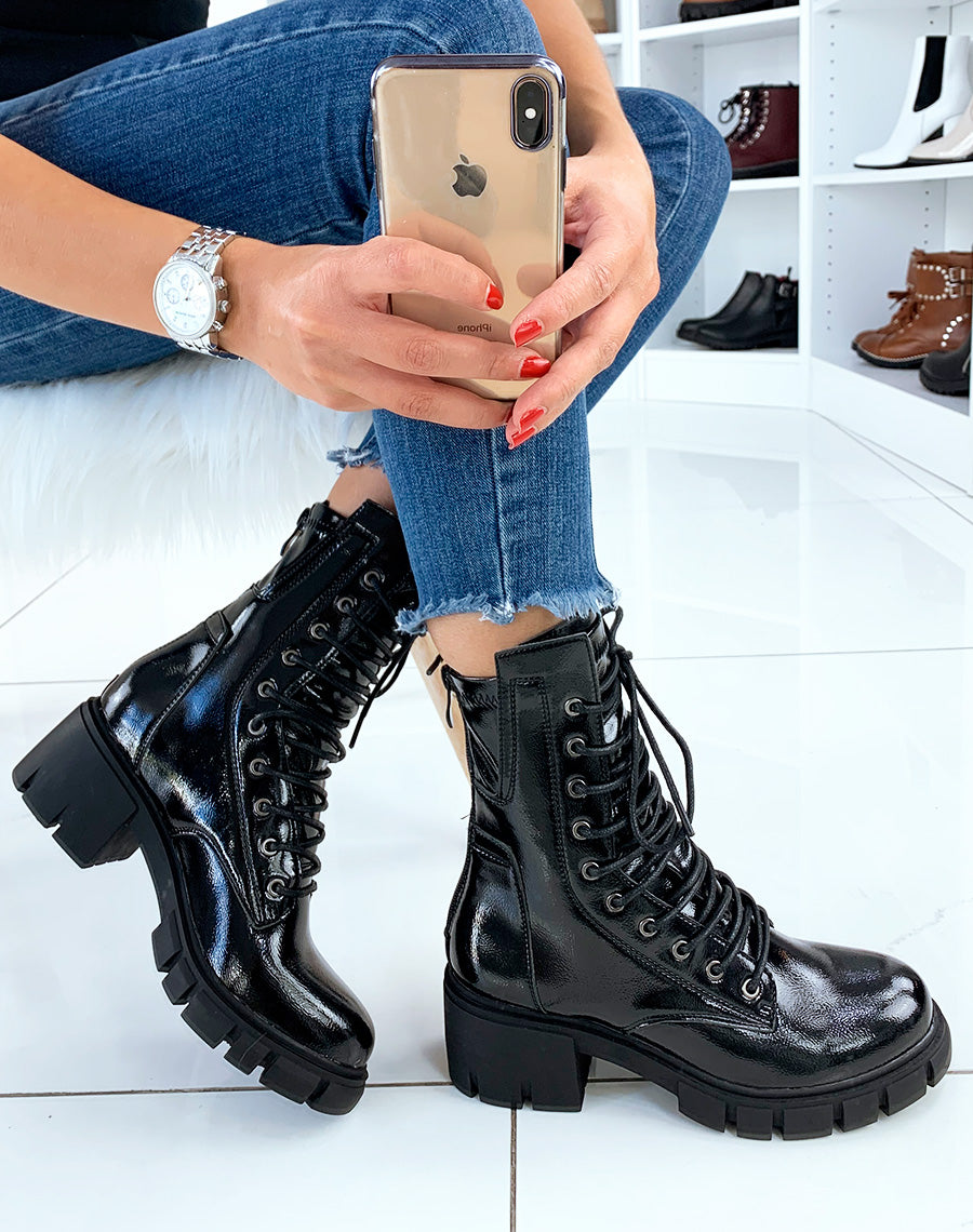 Bottines vernies noires à lacets
