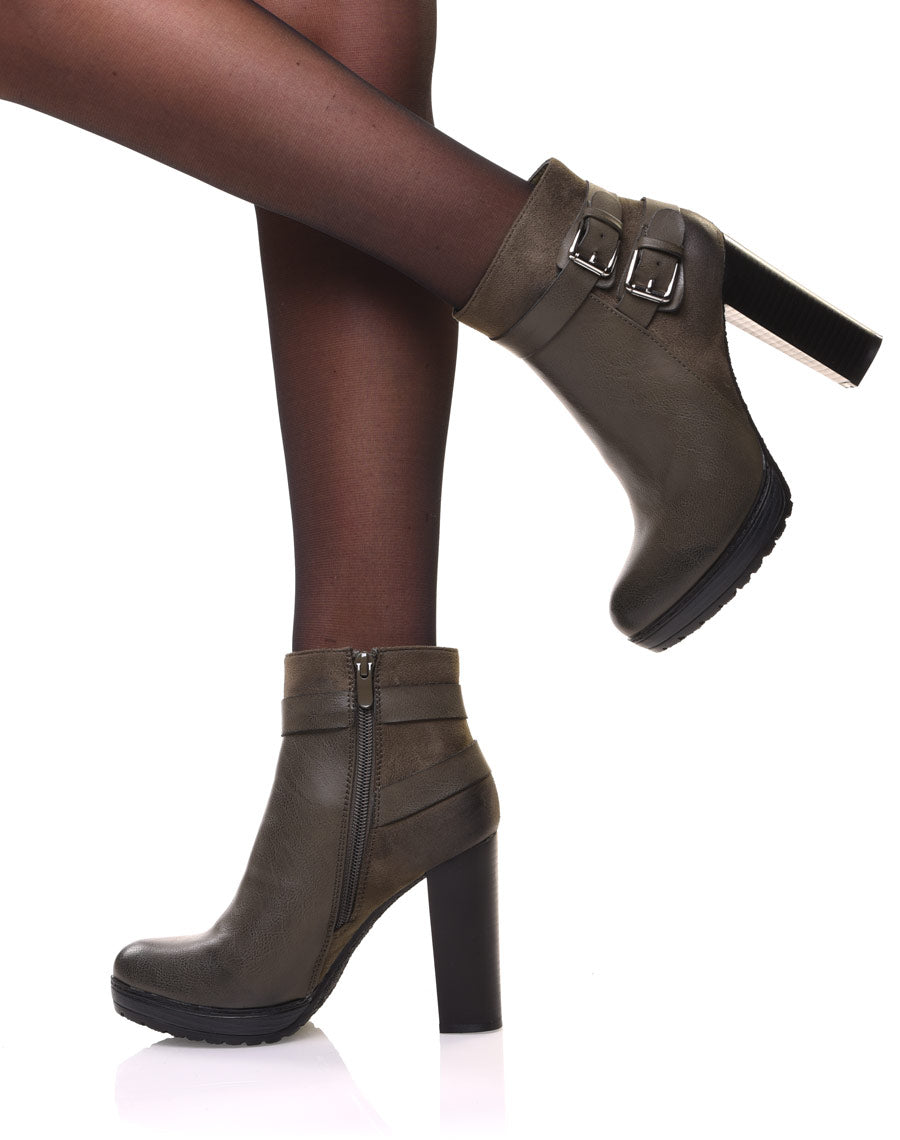 Bottines vertes à talons bi-matières