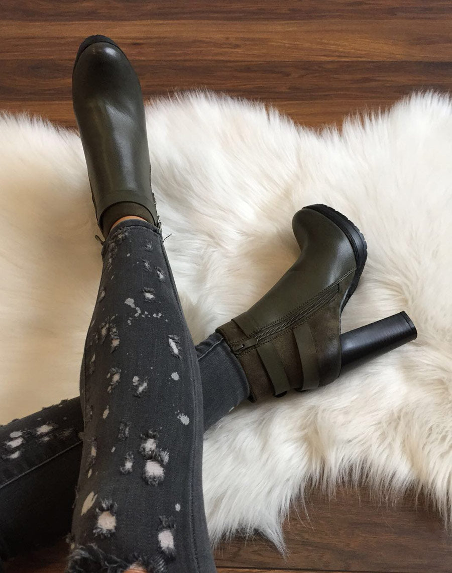Bottines vertes à talons bi-matières